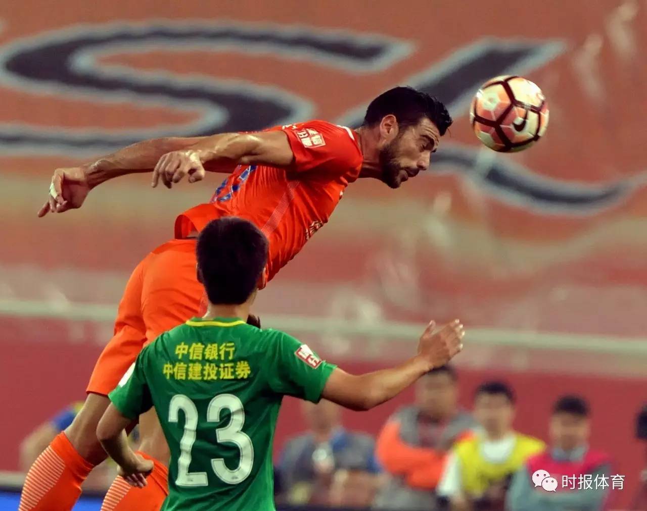 天津泰达vs上港，实力对决谁能笑到最后