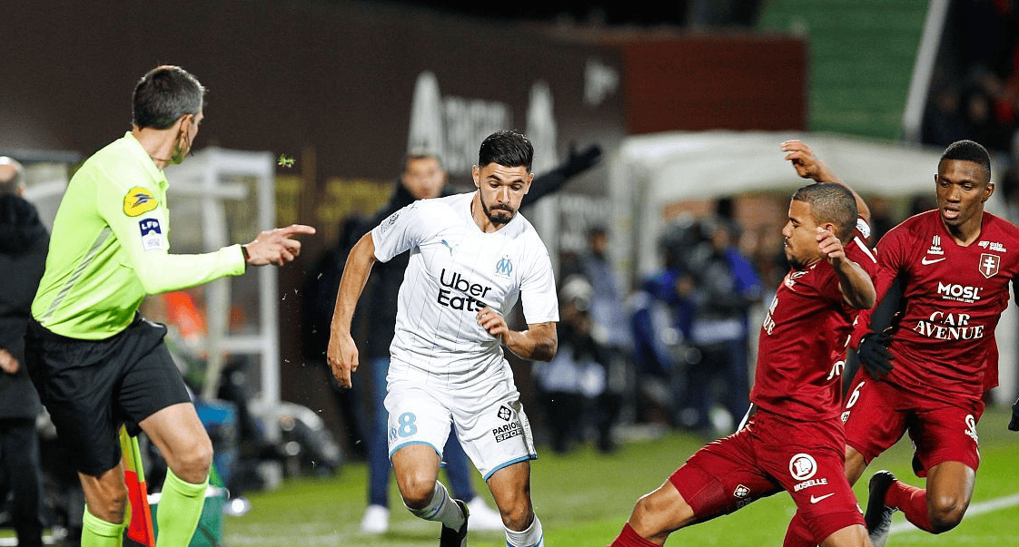 包含圣埃蒂安球队凭借战术取得连胜，成为强队的词条