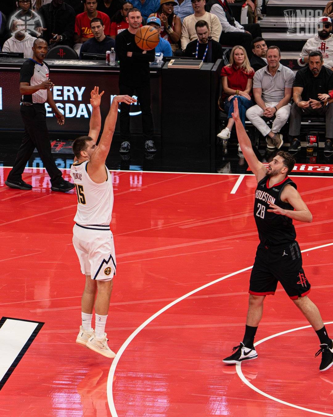 快船完胜火箭,约基奇关键制胜 快船完胜火箭,约基奇关键制胜